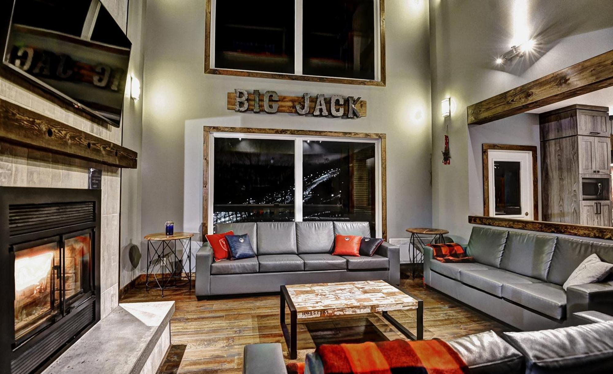 The Big Jack Chalet 33 Chemin Blanc By Les Chalets Alpins Stoneham Room photo