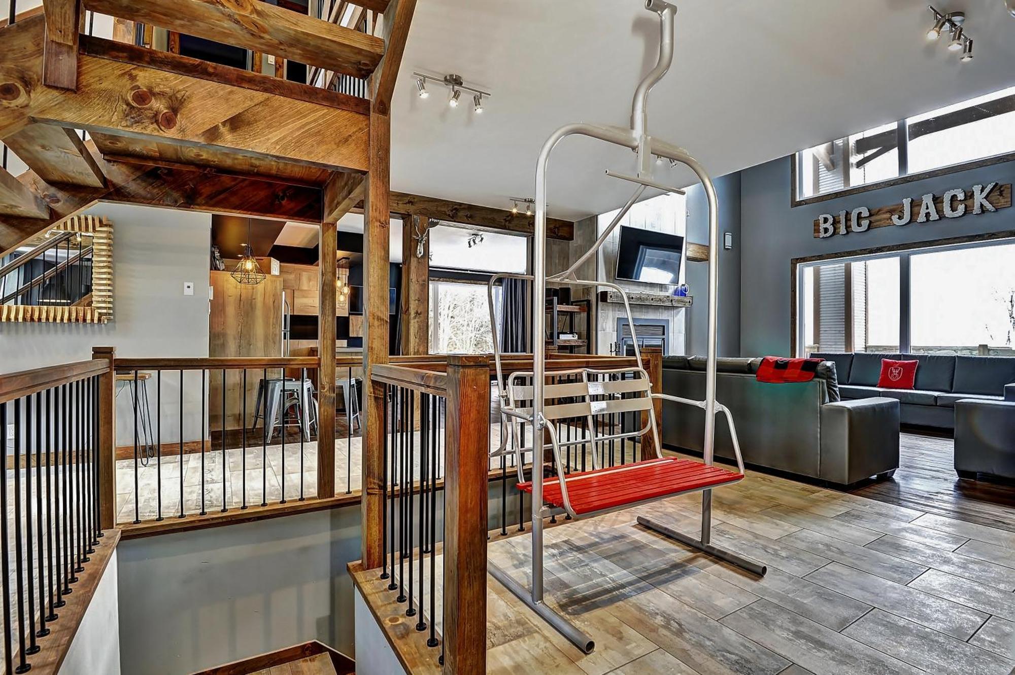 The Big Jack Chalet 33 Chemin Blanc By Les Chalets Alpins Stoneham Room photo